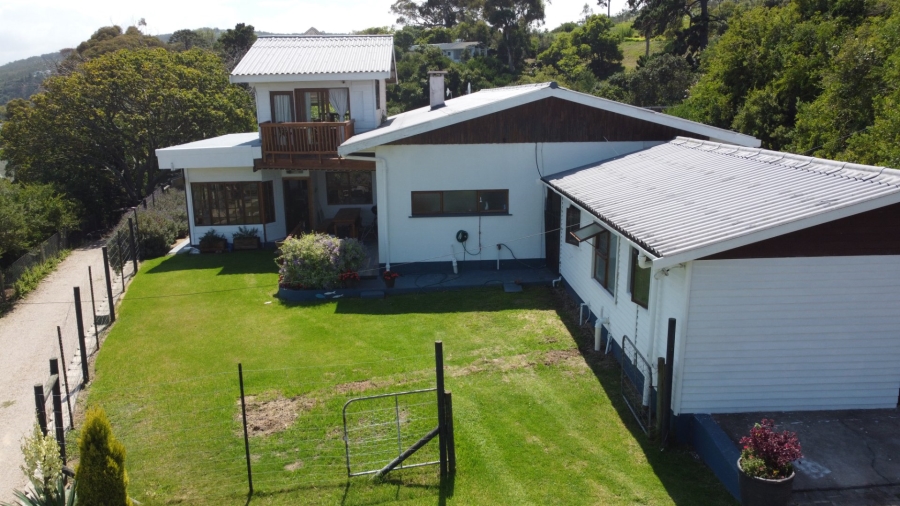 3 Bedroom Property for Sale in Groot Brakrivier Central Western Cape